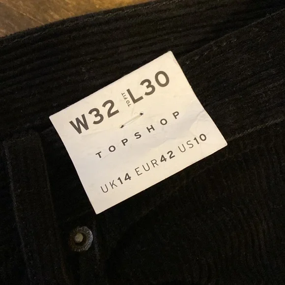 NWT Topshop Corduroy Black Capris Length 25 Inches - Picture 3 of 7